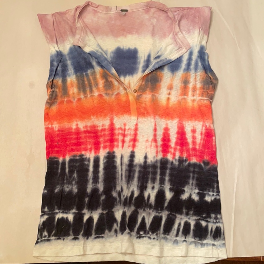 Summery tie dye top from YFB